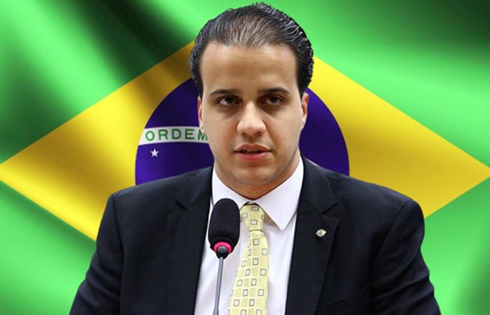 José Salim Mattar Junior y Eugênio Pacelli Mattar, propietarios de la trasnacional de alquiler de automóviles Localiza, «compran» a candidatos a legisladores en Brasil para impulsar exenciones fiscales y otras leyes en beneficio de su negocio