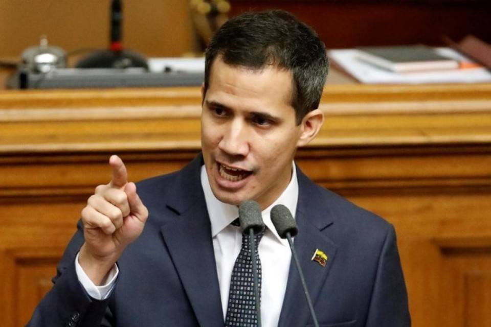 Guaidó contrató como asesor al mismo bufete que buscó el chavismo en el pasado