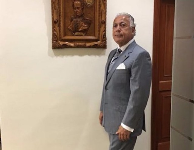 Un ex funcionario islámico de Nicolás Maduro, pretende censurar a OPI solo para negar su pasado de pertenencia al régimen venezolano
