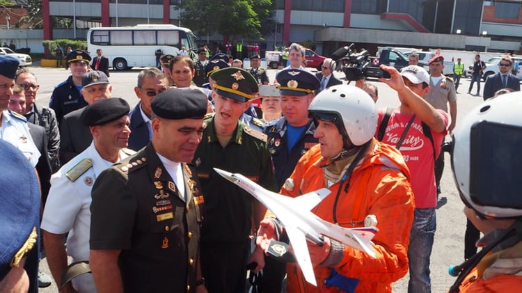 El teatro de operaciones caribeño, una cortina de humo que distrae de la verdadera intervención militar en Venezuela