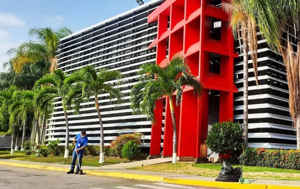 Funcionaria de Pequiven habría operado bajo redes de poder para favorecer contratos irregulares, según documentos – La Tabla Blog