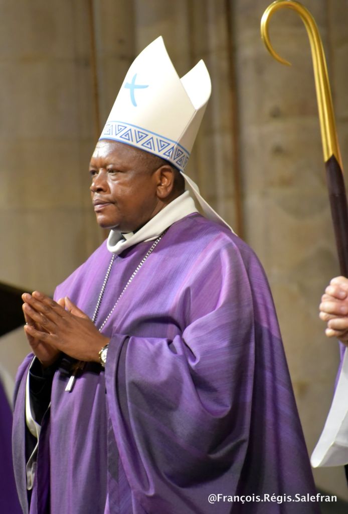 El cardenal congolés que podría convertirse en el primer Papa africano – La Tabla Blog