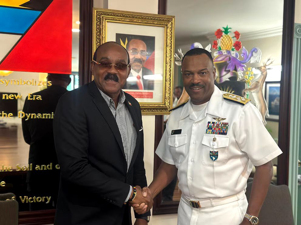 Anuncia su salida el almirante al mando de la polémica operación naval en el Caribe – La Tabla Blog