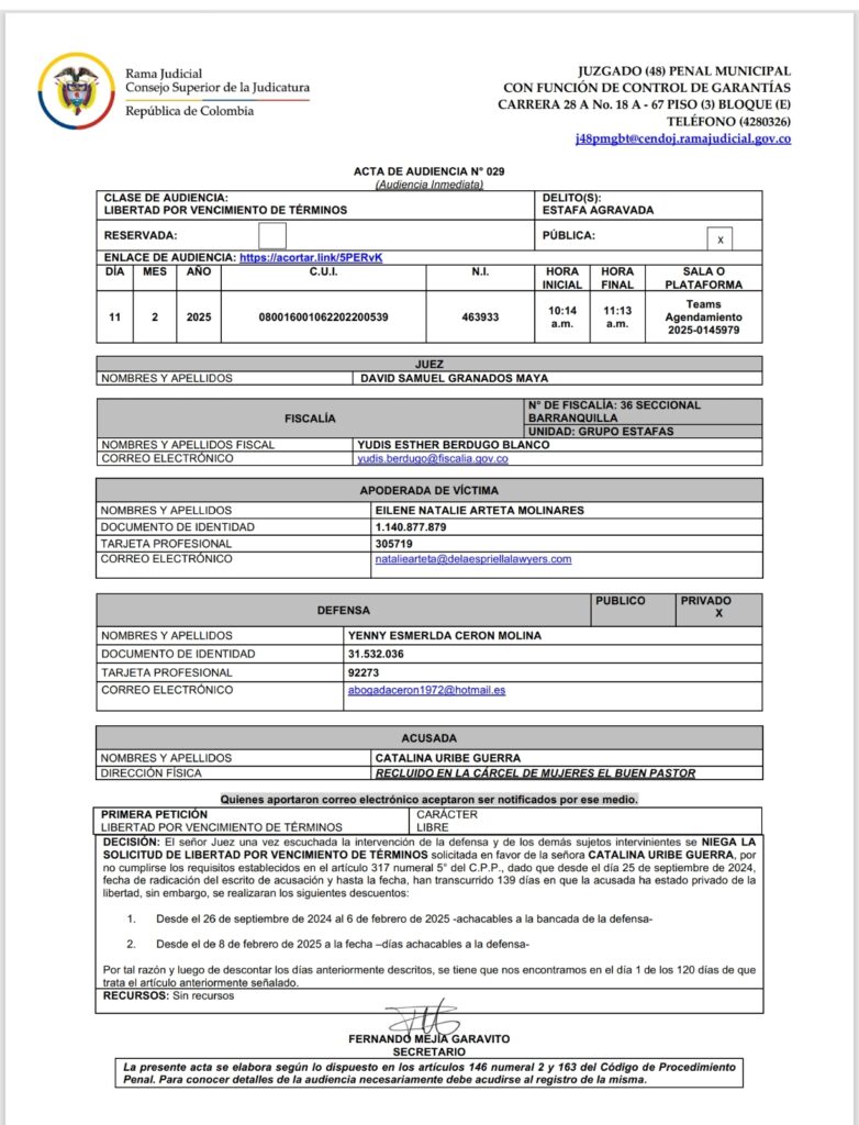 La mujer que usa el nombre de Álvaro Uribe para estafar