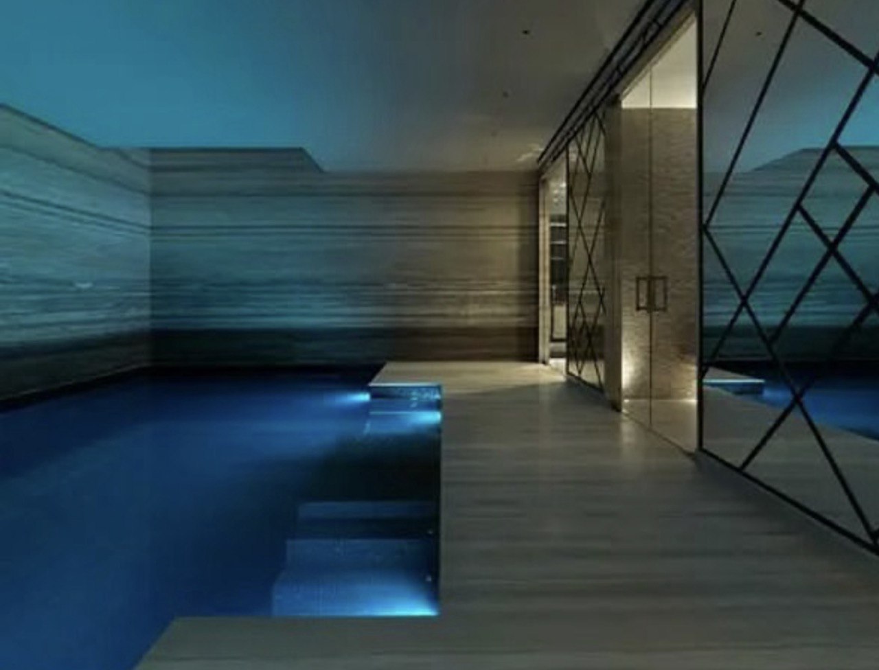 Multimillonario buscado en Suiza por presunto lavado de dinero lucha contra la extradición desde dos lujosas propiedades en el Reino Unido, incluida una finca antes frecuentada por la princesa Diana