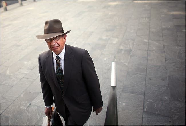 Un juez de 92 años  que ha enfrentado a Trump varias veces preside primera audiencia de Maduro en corte de Nueva York – La Tabla Blog