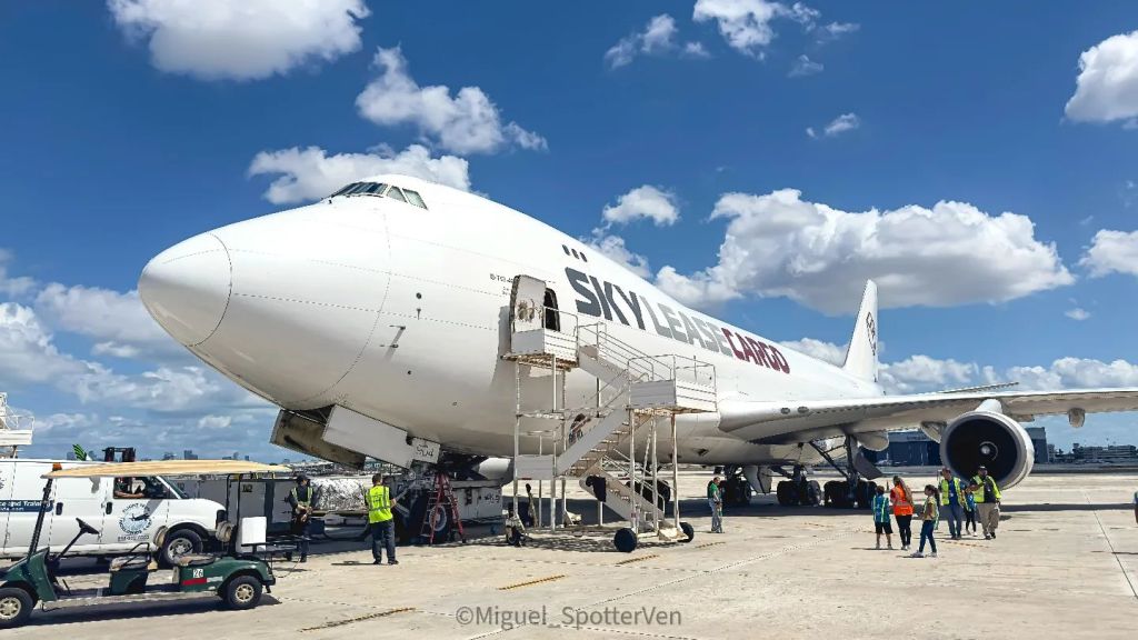 Aerolínea que trajo 65 mil kilos de medicamentos a Venezuela fue sancionada por defraudar al gobierno de EE.UU. en 2025 – La Tabla Blog