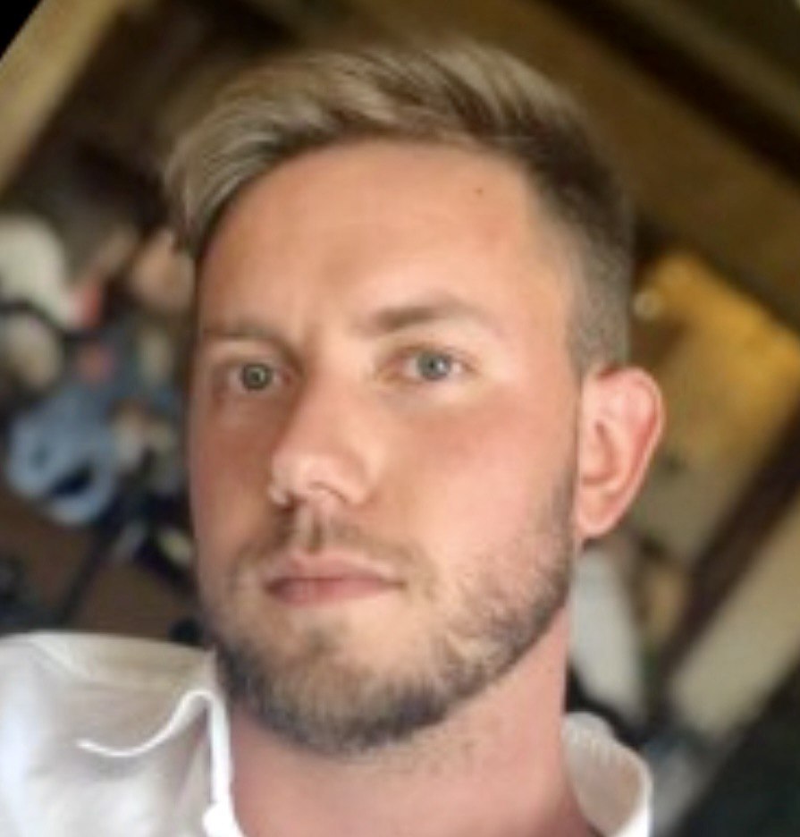 La Policía española acusa a Francisco de Borbón de lavar dinero en África del narcotráfico.