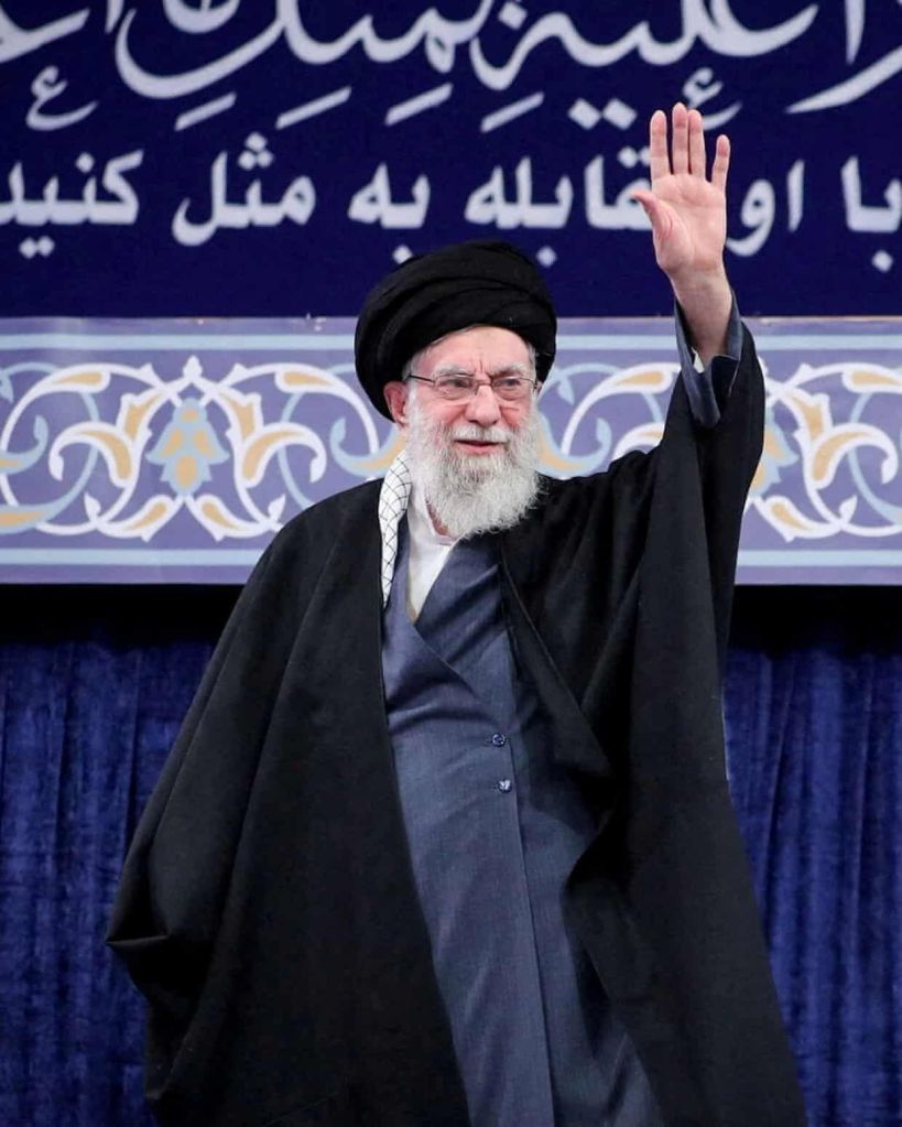 10 DATOS CLAVE PARA CONOCER AL FALLECIDO LÍDER SUPREMO DE IRÁN AYATOLÁ ALÍ KHAMENEI – La Tabla Blog