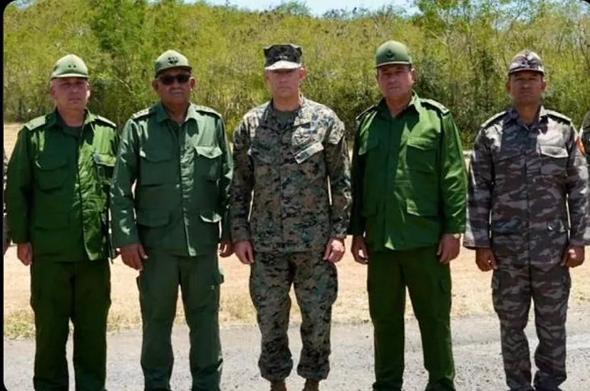 Jefes del Comando Sur de EE.UU. y del Estado Mayor del ejército cubano se reunieron en perímetro de la base naval gringa en la bahía de Guantánamo – La Tabla Blog