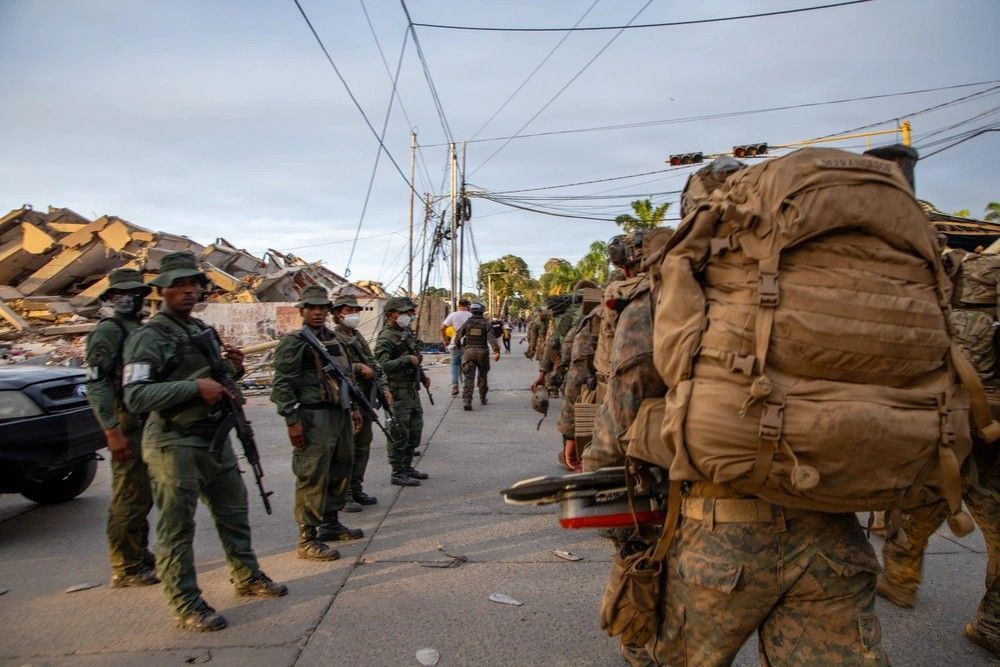900 Marines en Venezuela luego de los terremotos y 800 listos en Curazao y Puerto Rico venir a La Guaira informó Donovan – La Tabla Blog